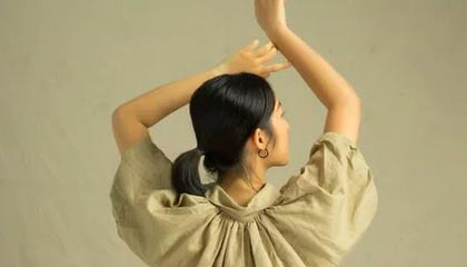 开云体育-张奔斗：钩沉丨阿加西的眼神与演技 贝克尔的舌头